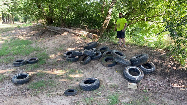tire clean up