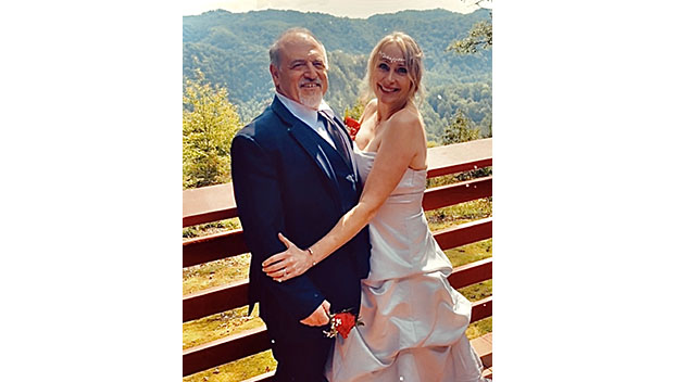 Hall and Minniti wedding